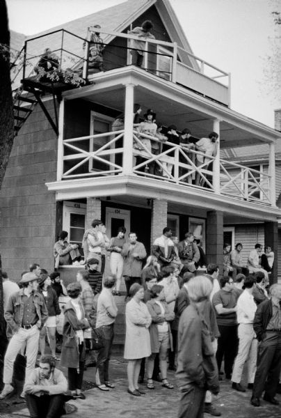 1969